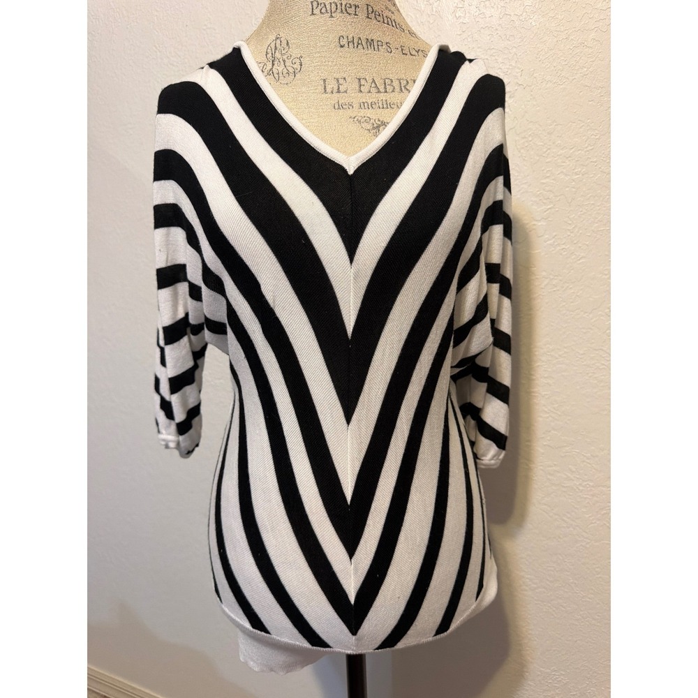 White‎ House Black Market Black White Striped V-Neck Dolman Sleeve Sweater Small